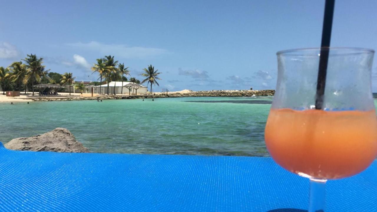 Studio Vue Mer Piscine Plage Kaz Punch Manganao Chez Julie Saint-Francois  Exterior foto
